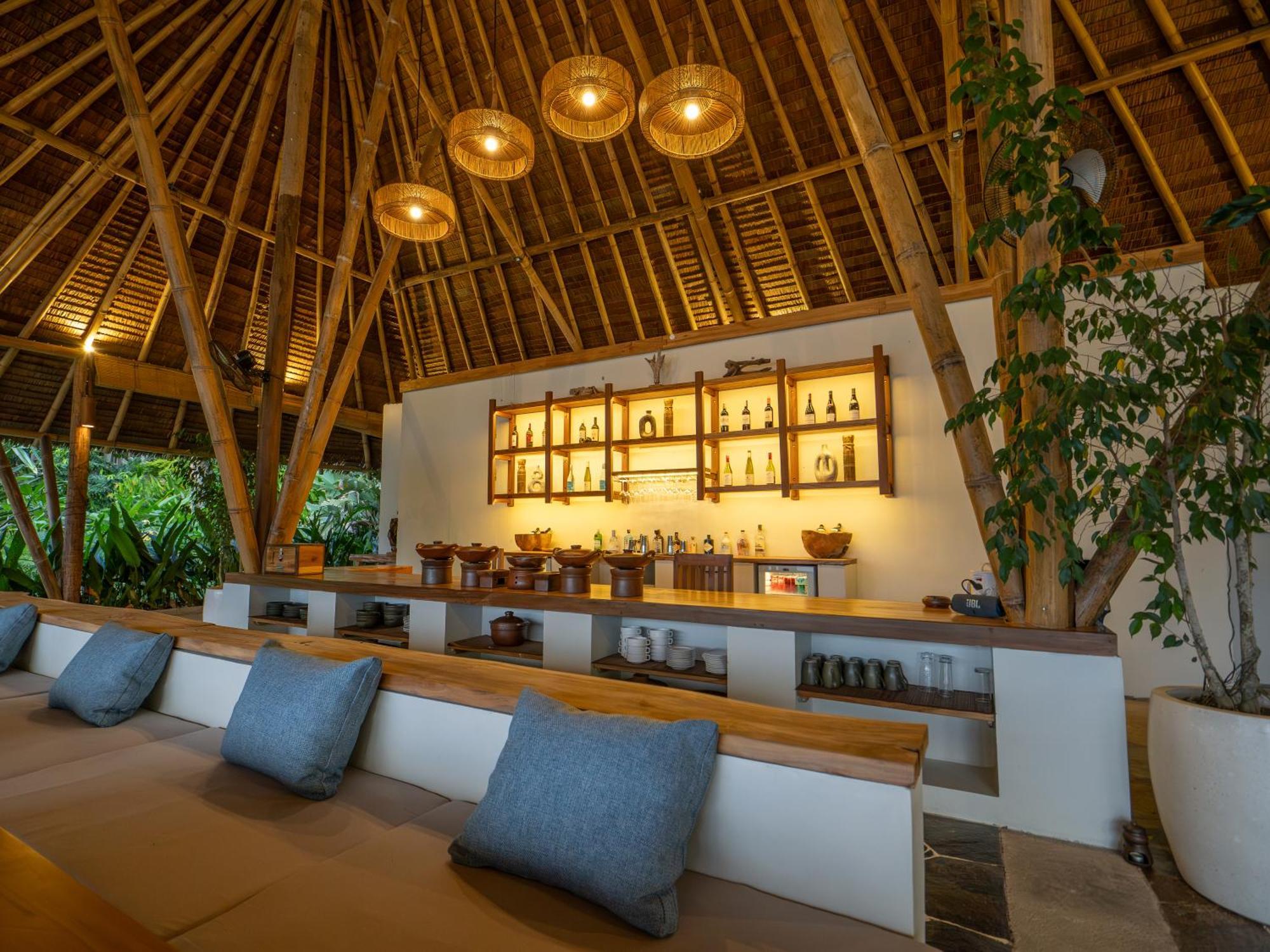D'Lagoon Dive Resort Bitung Экстерьер фото