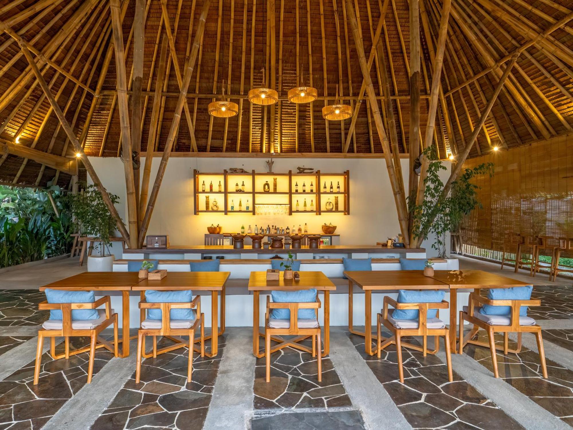 D'Lagoon Dive Resort Bitung Экстерьер фото